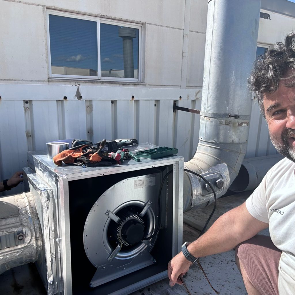 reparación aire acondicionado reformas multiservicios cob