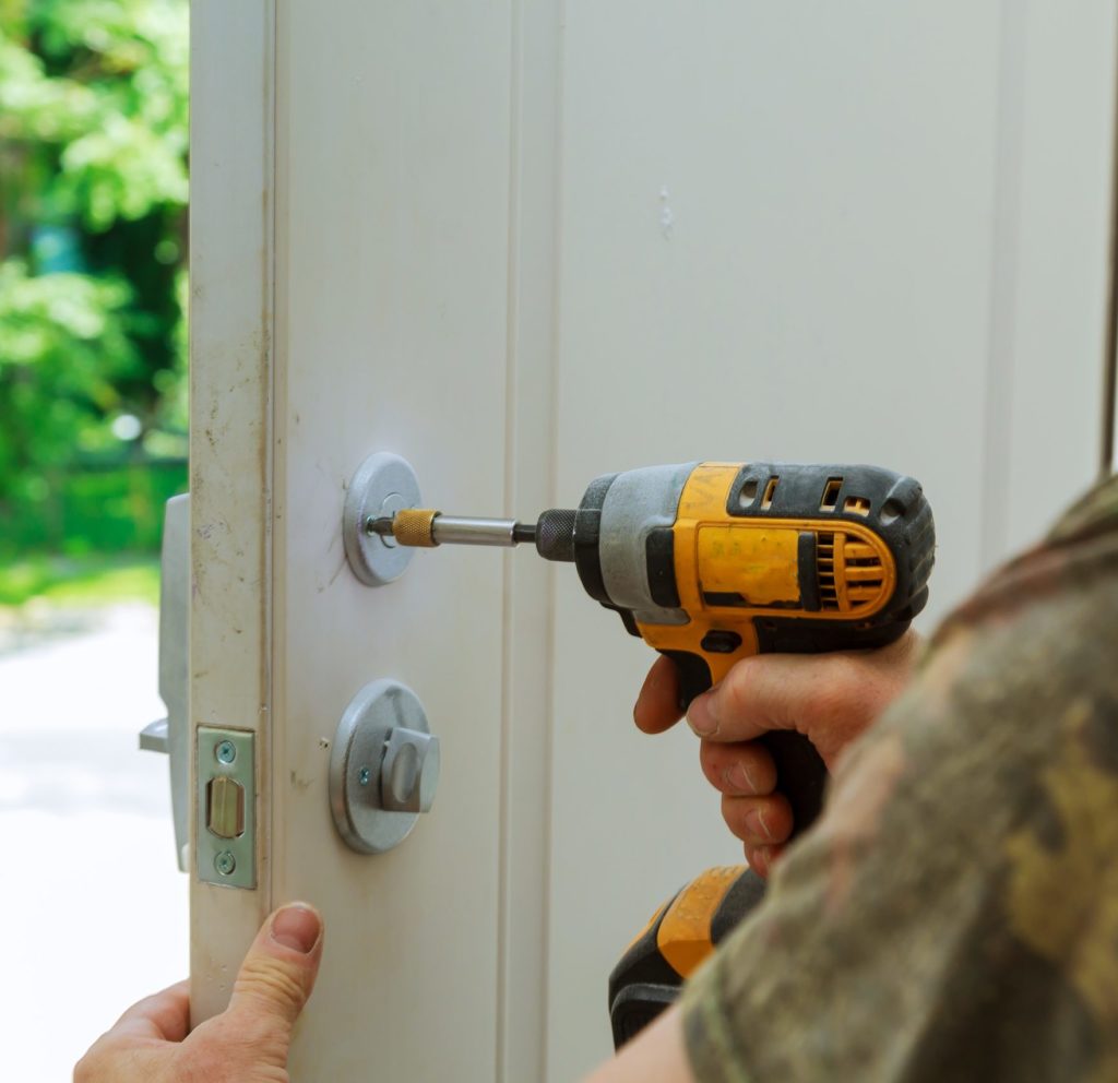 apertura de puerta reformas multiservicios castellon